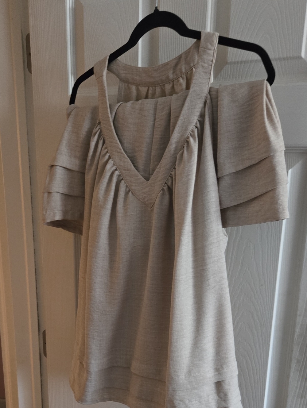 SHEIN Light Beige Cold-Shoulder V-Neck Tiered Sleeve Top And Shorts Set